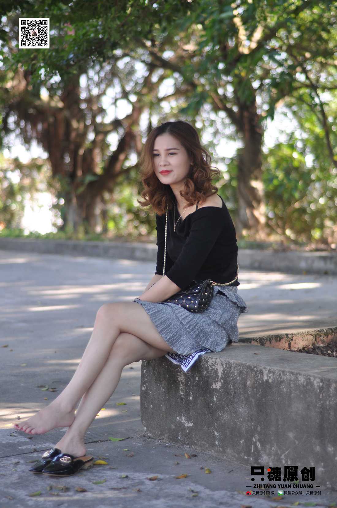 图片[31]-[只糖棉袜] NO.002 婷婷－短裙与薄棉船袜 在线浏览 – 速更版-美库