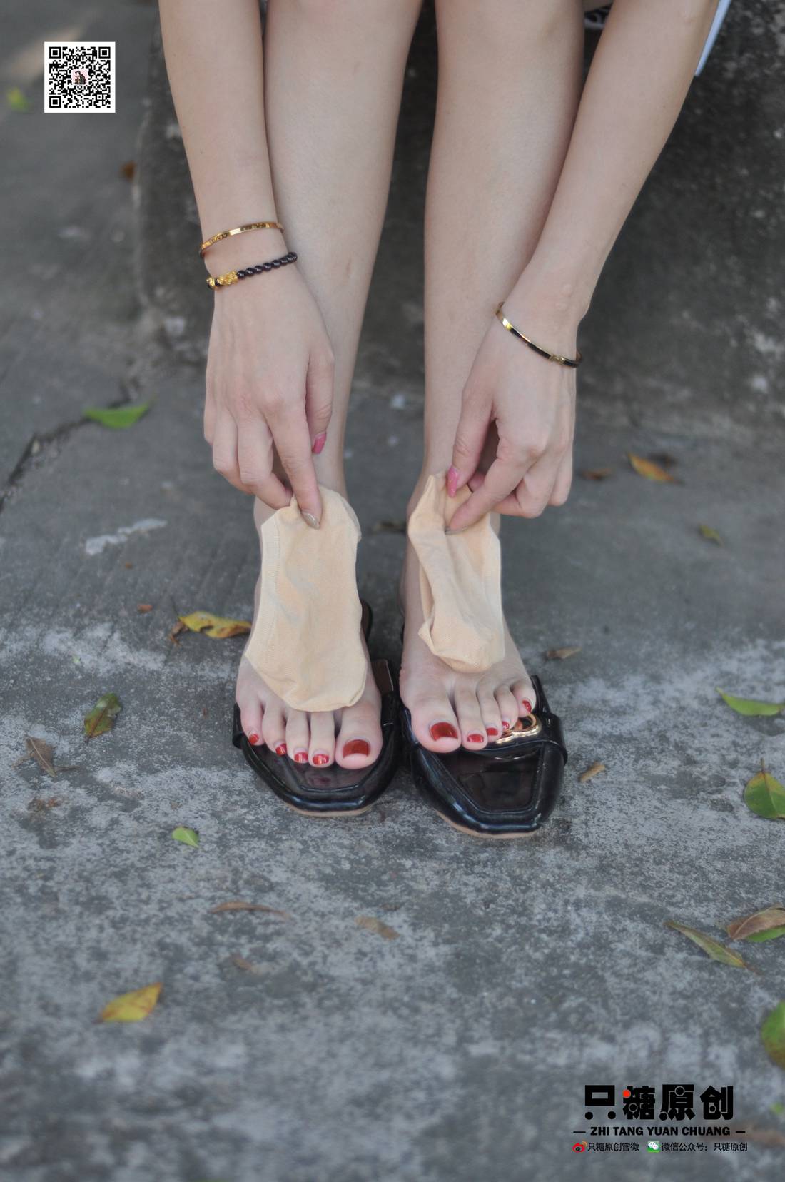 图片[129]-[只糖棉袜] NO.002 婷婷－短裙与薄棉船袜 在线浏览 – 速更版-美库