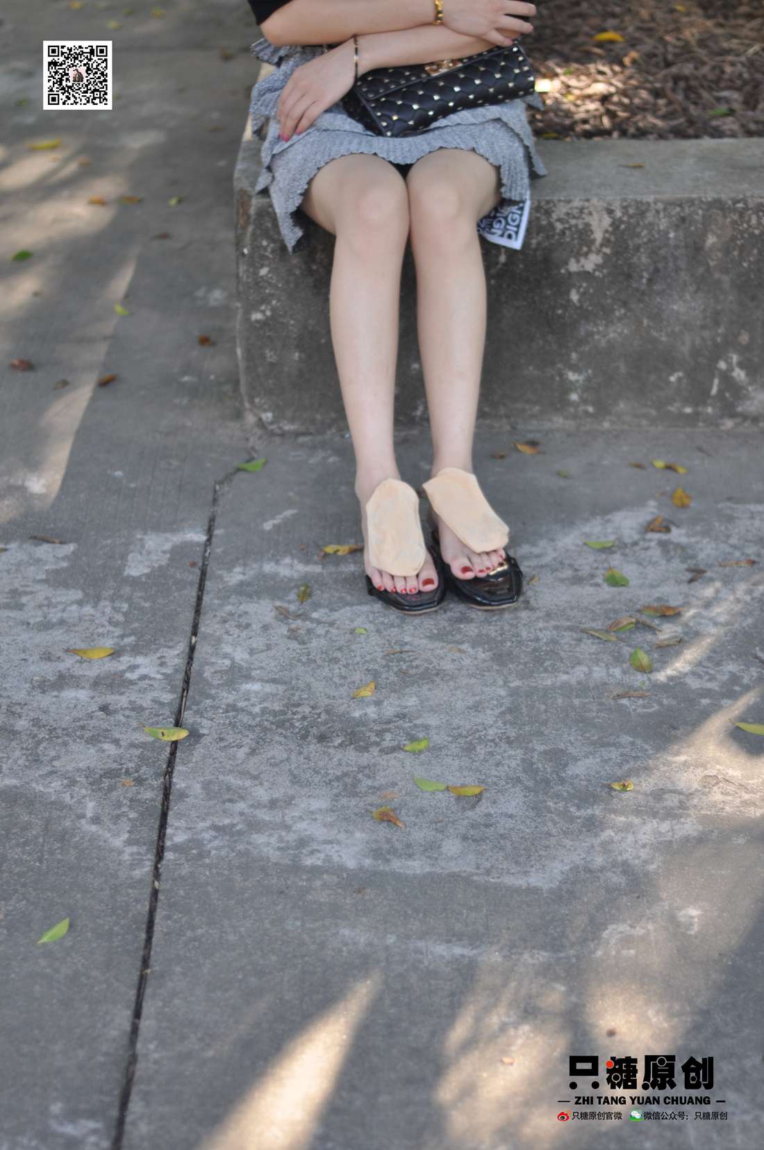 图片[52]-[只糖棉袜] NO.002 婷婷－短裙与薄棉船袜 在线浏览 – 速更版-美库