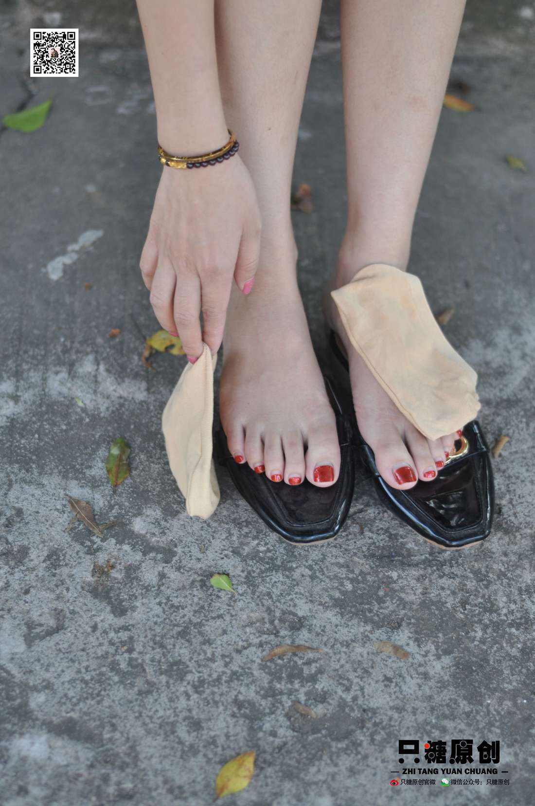 图片[56]-[只糖棉袜] NO.002 婷婷－短裙与薄棉船袜 在线浏览 – 速更版-美库