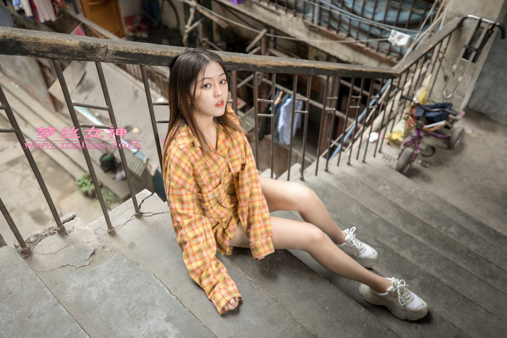 图片[17]-[MSLASS梦丝女神] 2019.04.23 梦素 复古楼的性感美 在线浏览 – 速更版-美库