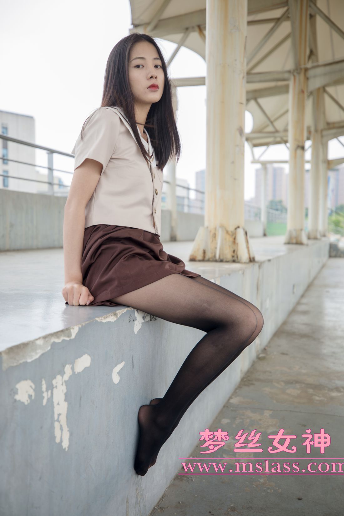 [MSLASS梦丝女神] 2019.05.03 雪馨 学院的JK黑丝袜 在线浏览 – 速更版-艺库
