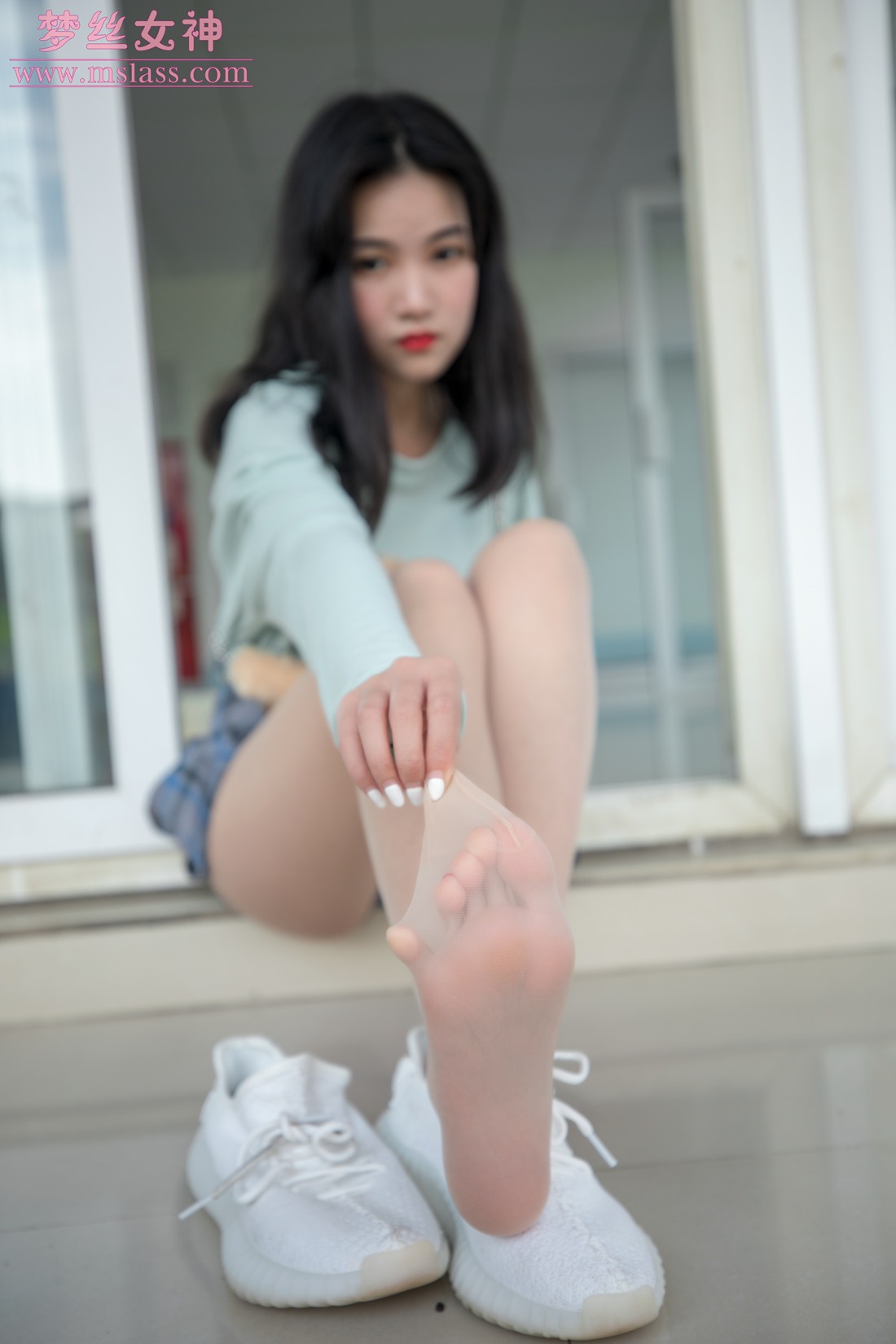 图片[35]-[MSLASS梦丝女神] 2019.06.12 酥酥 恬静的小白鞋丝袜 在线浏览 – 速更版-美库