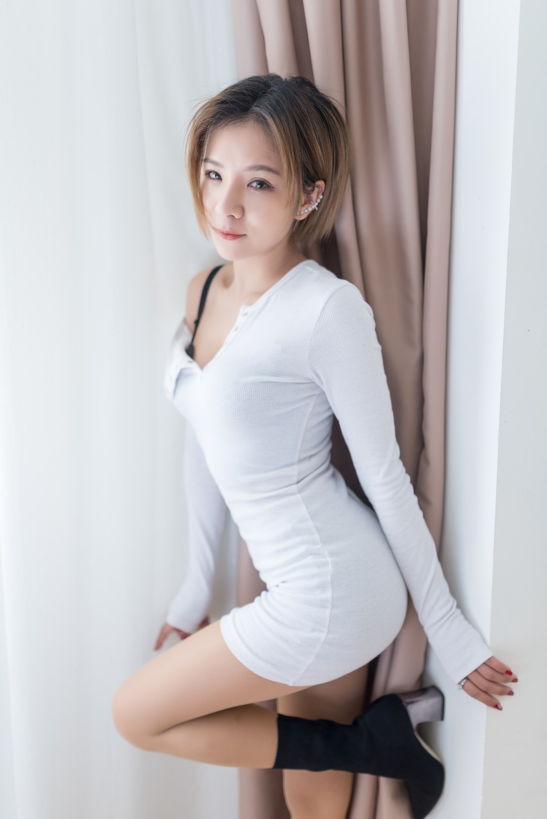[风之领域] No.019 短发阳光少女的私房照 在线浏览 – 优选-优选资源网