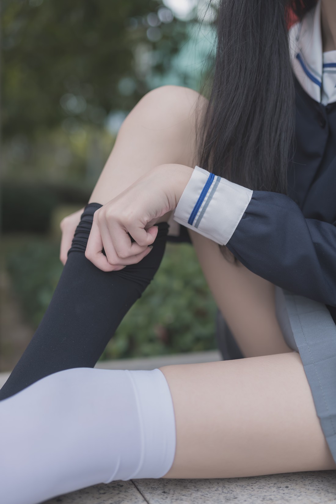 图片[35]-[风之领域] No.021 黑白丝户外私拍 在线浏览 – 速更版-美库