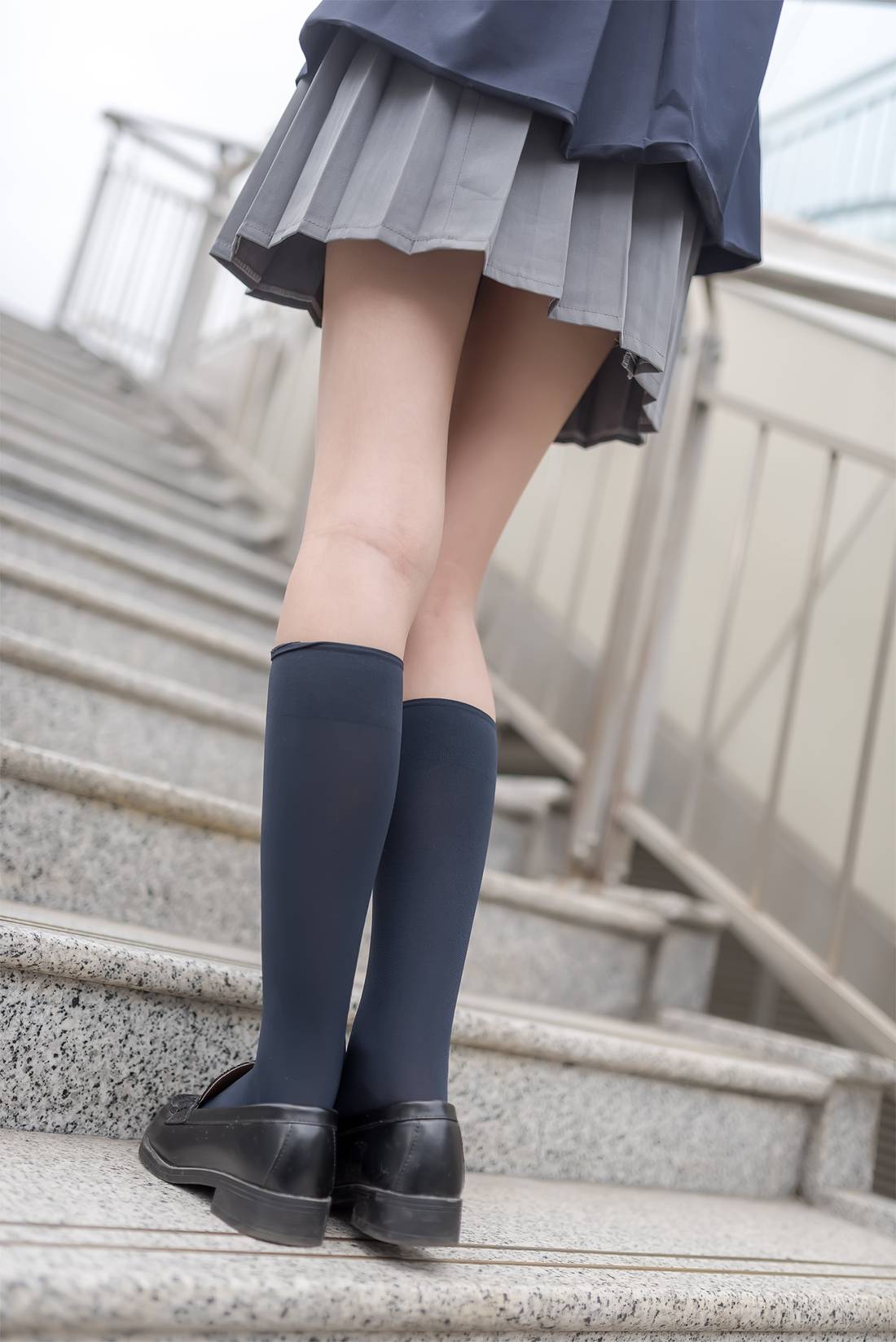 图片[14]-[风之领域] No.022 天桥上的短裙妹子 在线浏览 – 速更版-美库