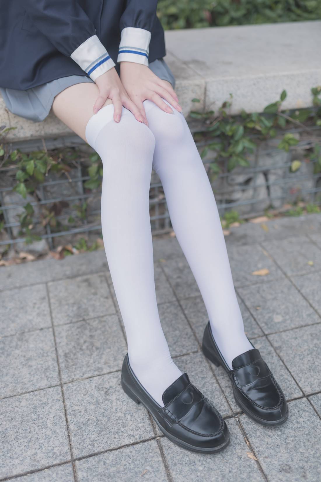 图片[51]-[风之领域] No.021 黑白丝户外私拍 在线浏览 – 速更版-美库