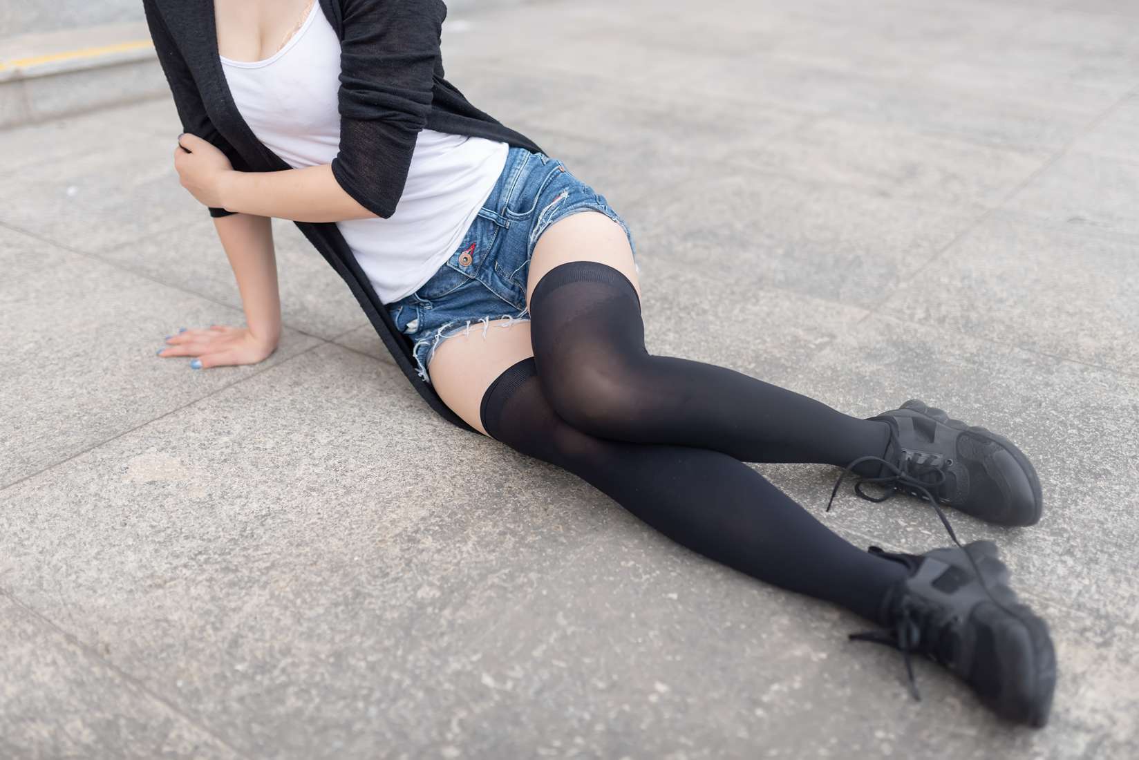 图片[34]-[风之领域] No.043 湖边的黑丝美脚 在线浏览 – 速更版-美库