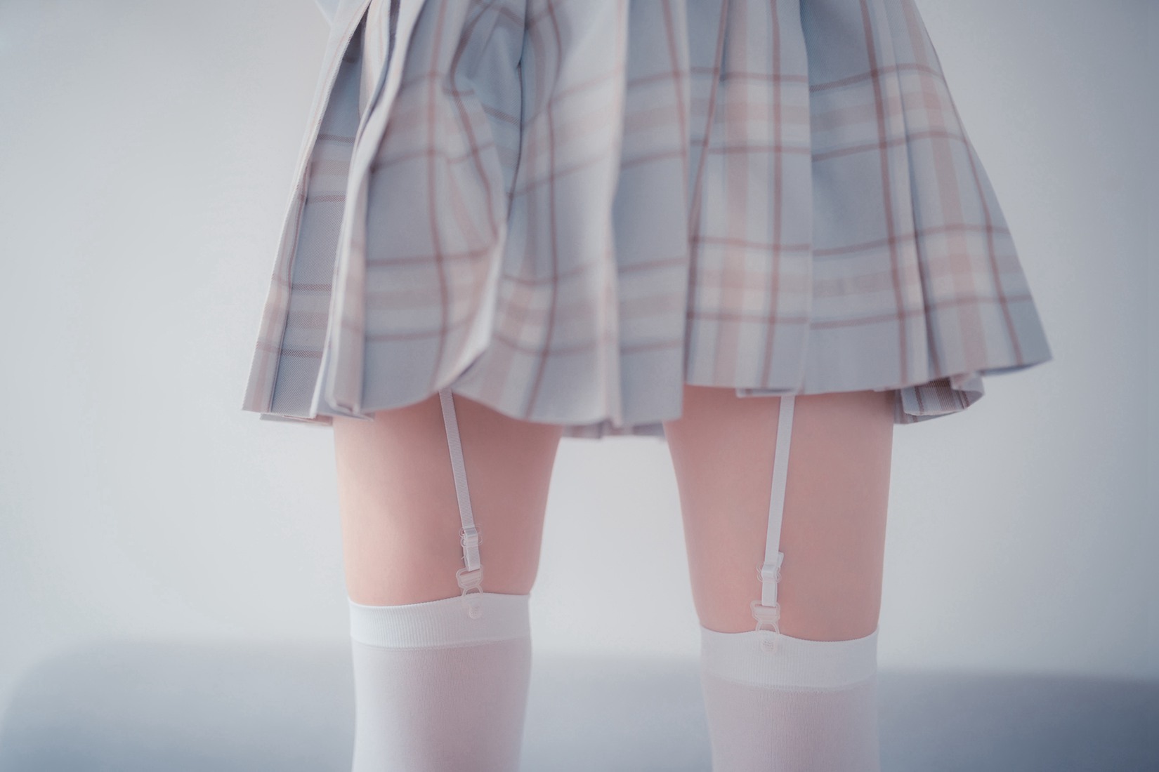 图片[32]-[风之领域] No.065 格子裙吊带白丝 在线浏览 – 速更版-美库