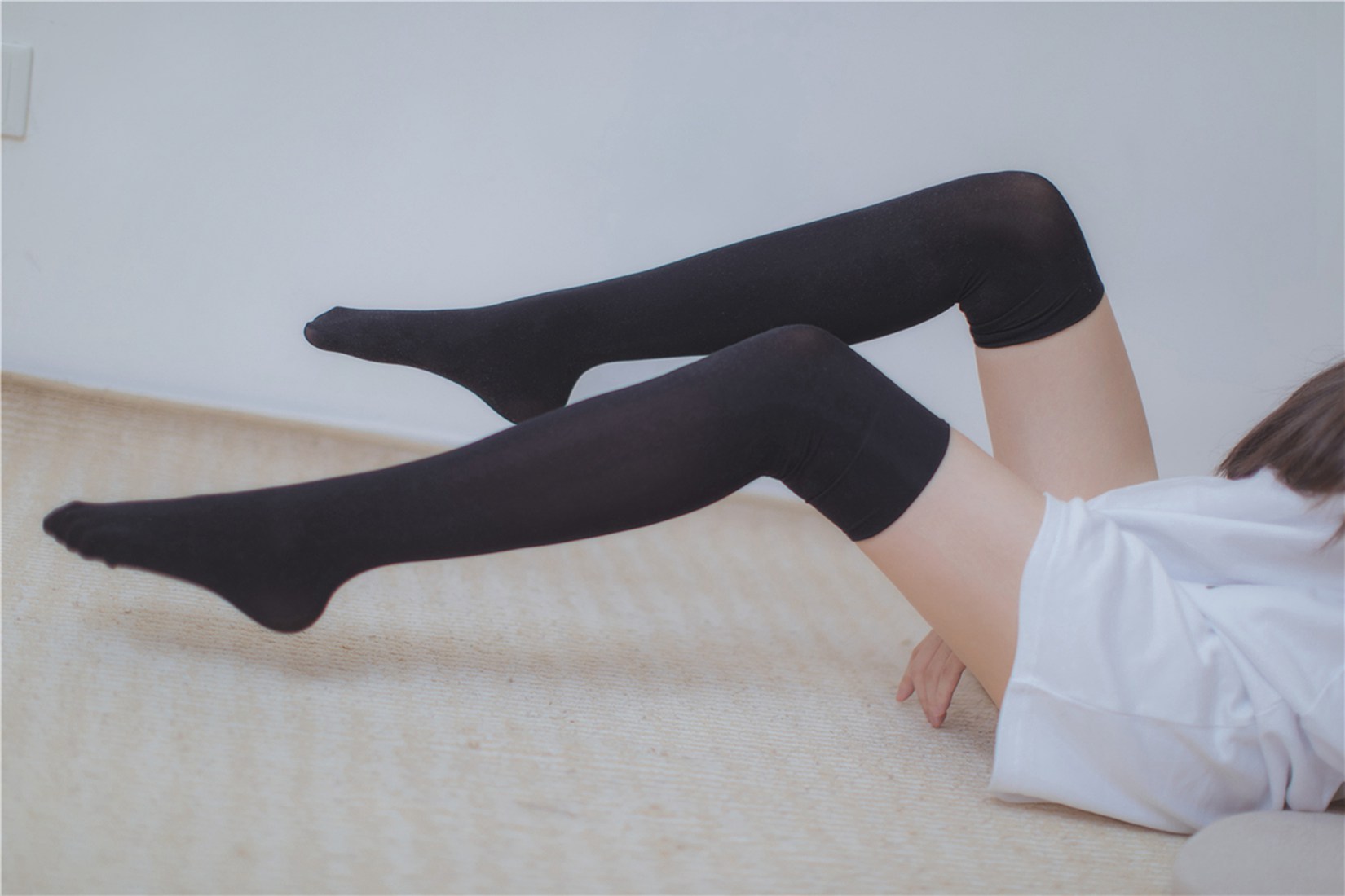 图片[24]-[风之领域] No.081 长发的黑丝俏皮学妹 在线浏览 – 速更版-美库