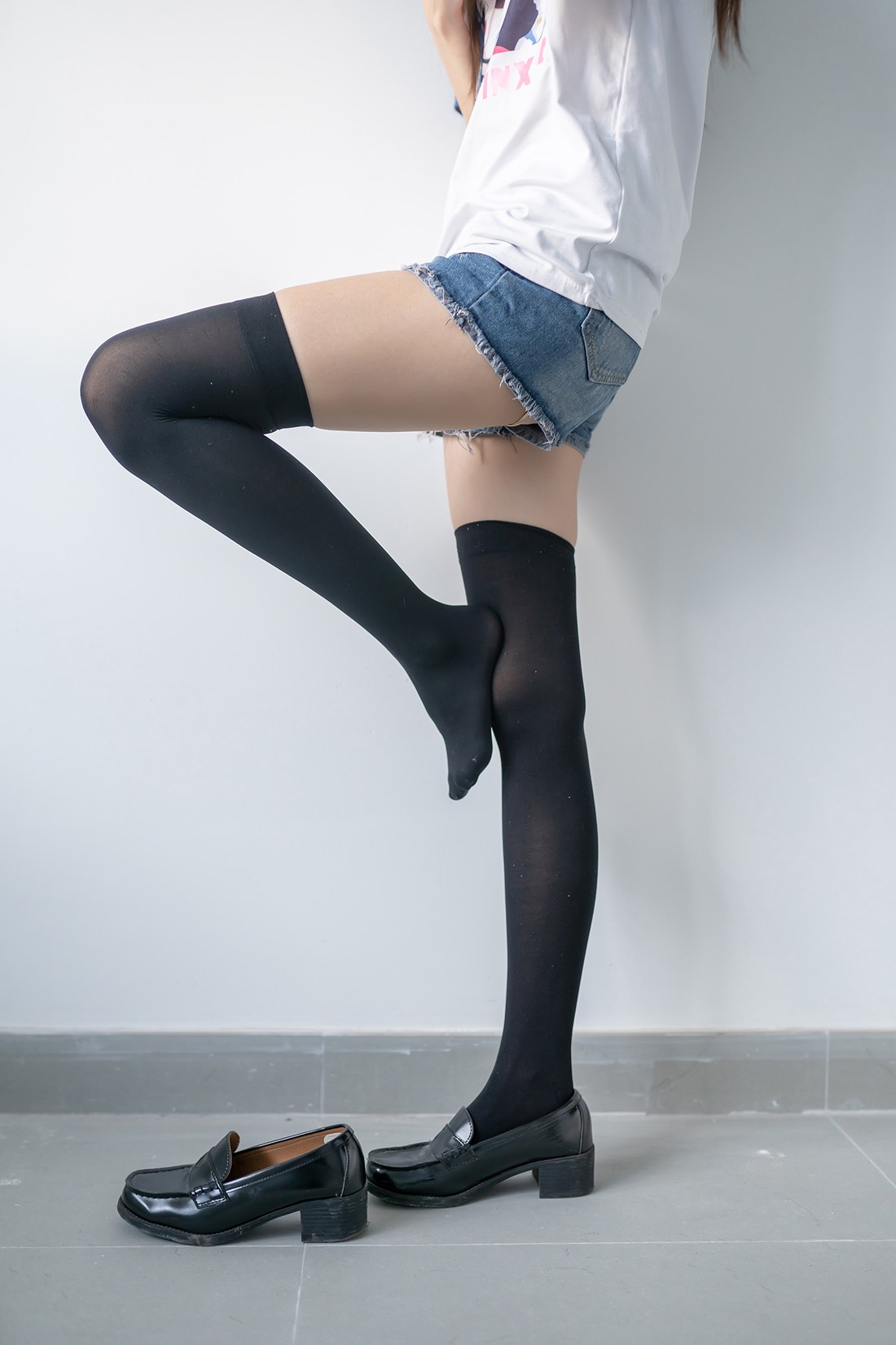 图片[40]-[风之领域] No.121 牛仔短裤与黑丝袜 在线浏览 – 速更版-美库