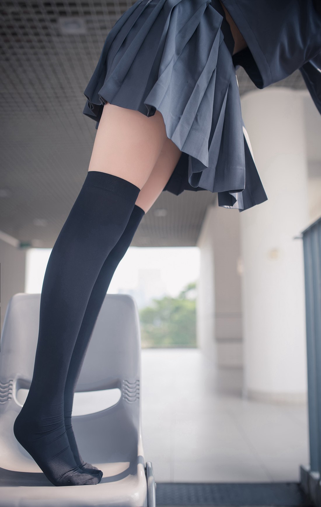 图片[10]-[风之领域]  No.131 JK户外长腿黑丝 在线浏览 – 速更版-美库