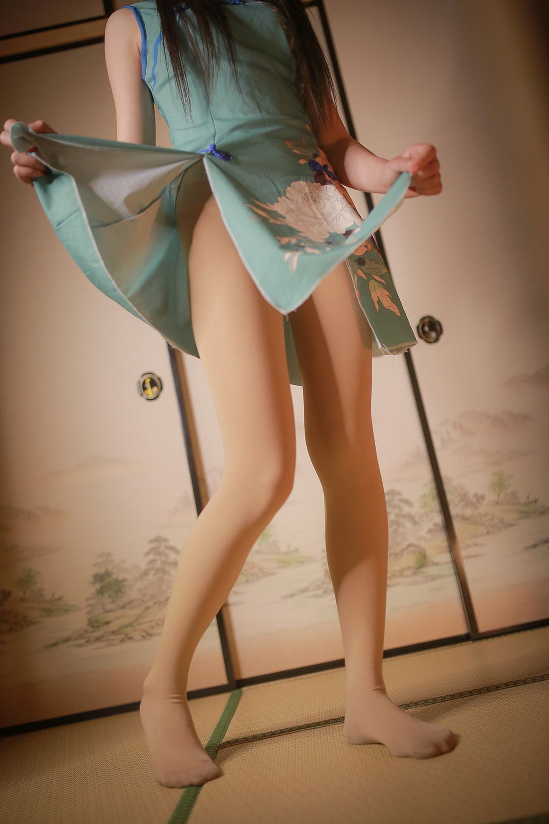 图片[9]-[风之领域] No.156 伞下的旗袍少女 在线浏览 – 速更版-美库