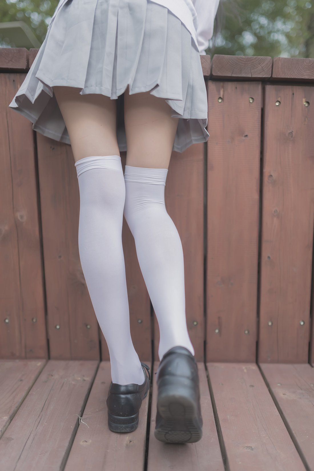 图片[5]-[风之领域] No.190 踏青的白丝美少女 在线浏览 – 速更版-美库