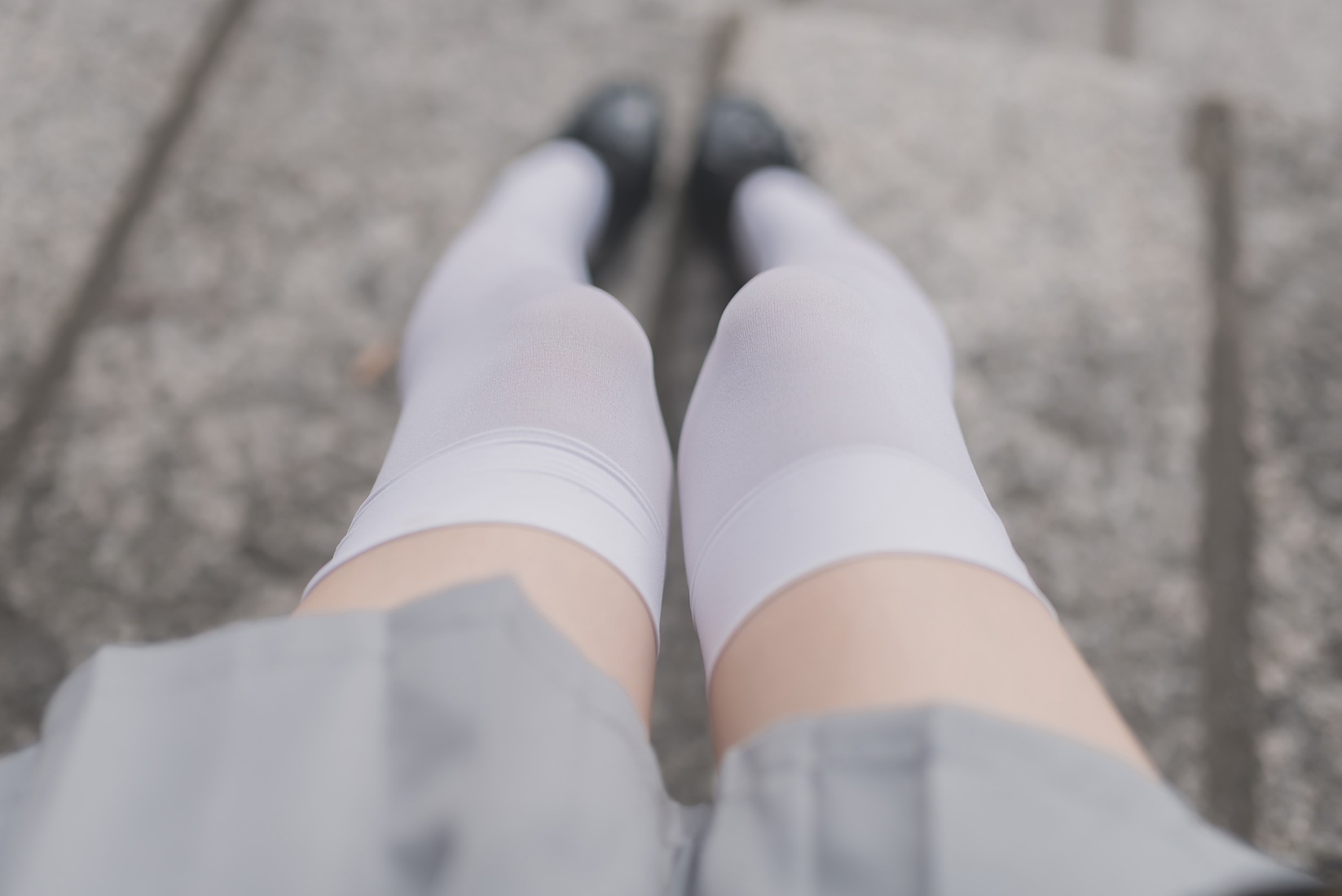 图片[4]-[风之领域] No.190 踏青的白丝美少女 在线浏览 – 速更版-美库