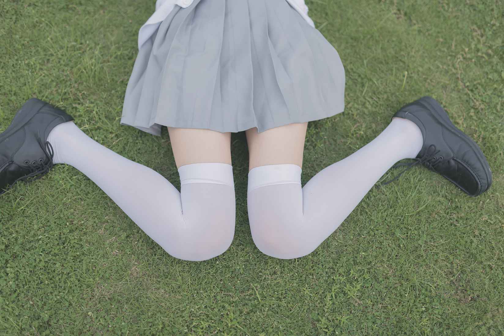 图片[7]-[风之领域] No.190 踏青的白丝美少女 在线浏览 – 速更版-美库