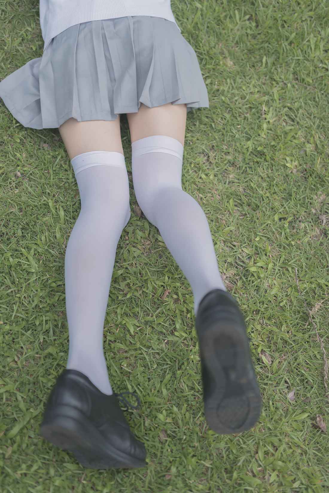 图片[14]-[风之领域] No.190 踏青的白丝美少女 在线浏览 – 速更版-美库