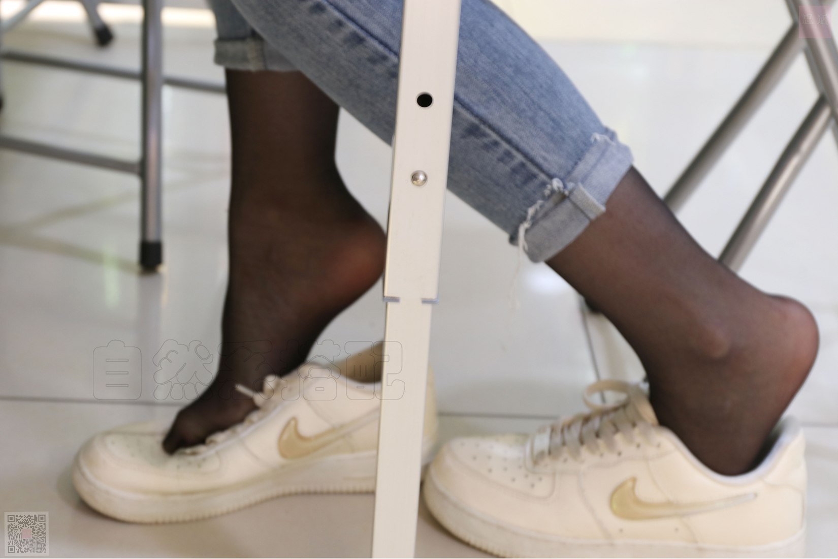 图片[70]-[SiHua思话] SH026 人群里的裤里丝 露露 在线浏览 – 速更版-美库