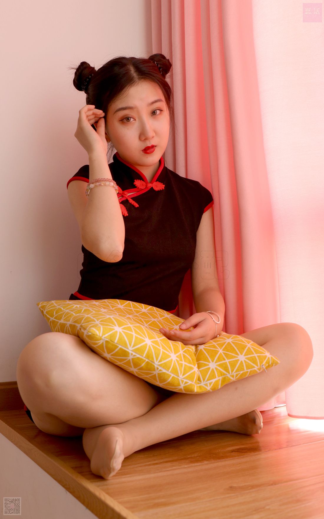 图片[54]-[SiHua思话] SH030 旗袍下的肉丝脚 露露 在线浏览 – 速更版-美库