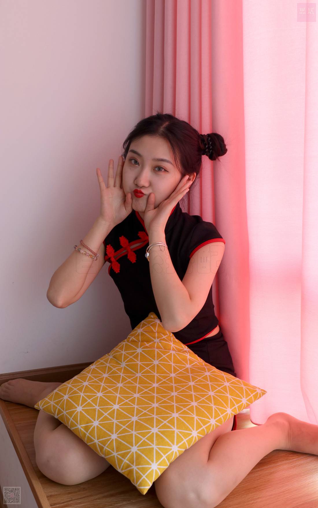 图片[57]-[SiHua思话] SH030 旗袍下的肉丝脚 露露 在线浏览 – 速更版-美库