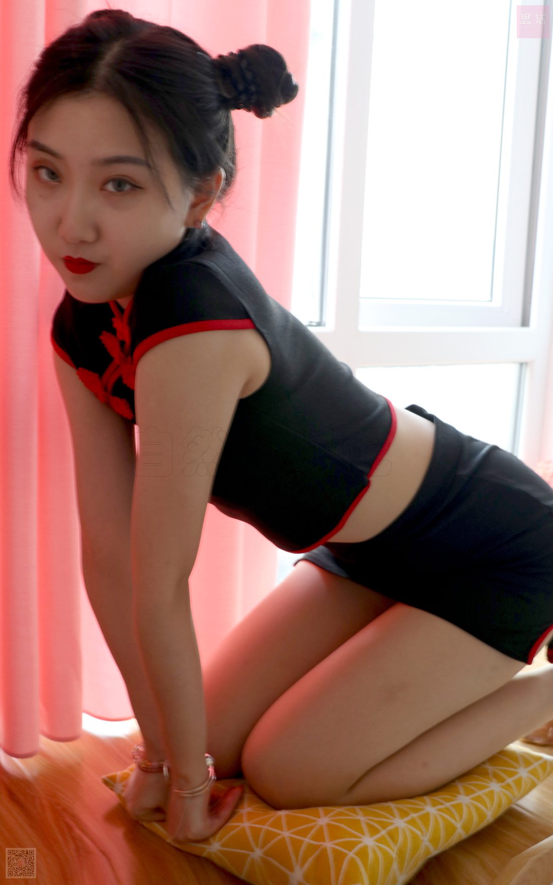 图片[92]-[SiHua思话] SH030 旗袍下的肉丝脚 露露 在线浏览 – 速更版-美库