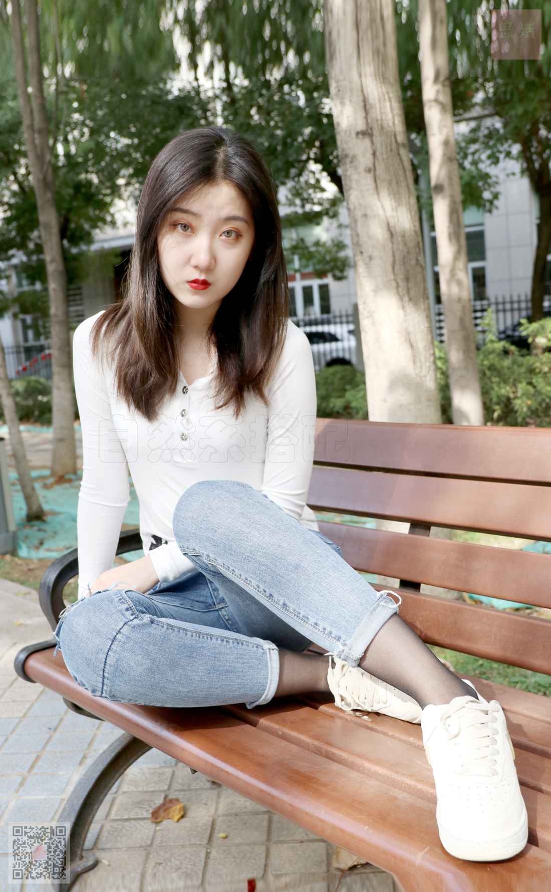 图片[6]-[SiHua思话] SH026 人群里的裤里丝 露露 在线浏览 – 速更版-美库