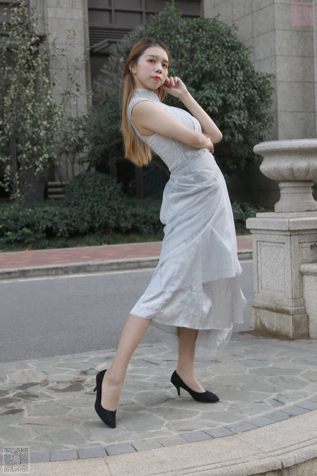 图片[15]-[SiHua思话] SH034 花园里迷路的小伴娘 小俏 在线浏览 – 速更版-美库