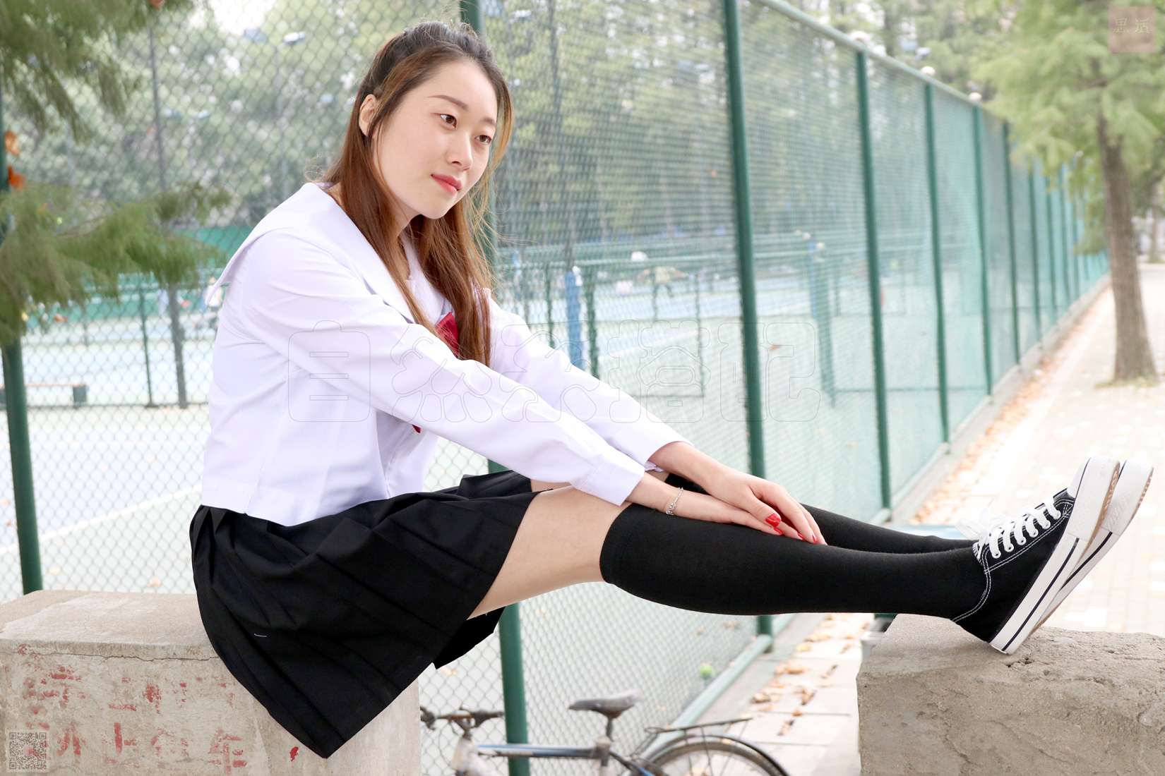 图片[55]-[SiHua思话] SH041 JK的第一次尝试 伊一 在线浏览 – 速更版-美库