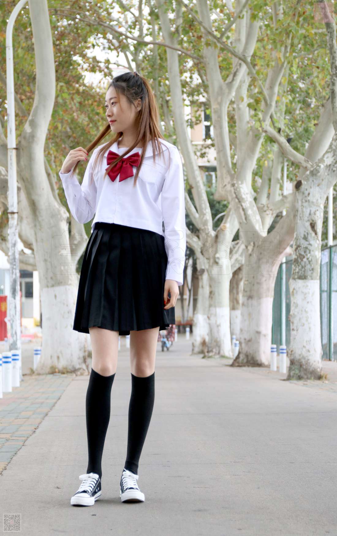 图片[17]-[SiHua思话] SH041 JK的第一次尝试 伊一 在线浏览 – 速更版-美库