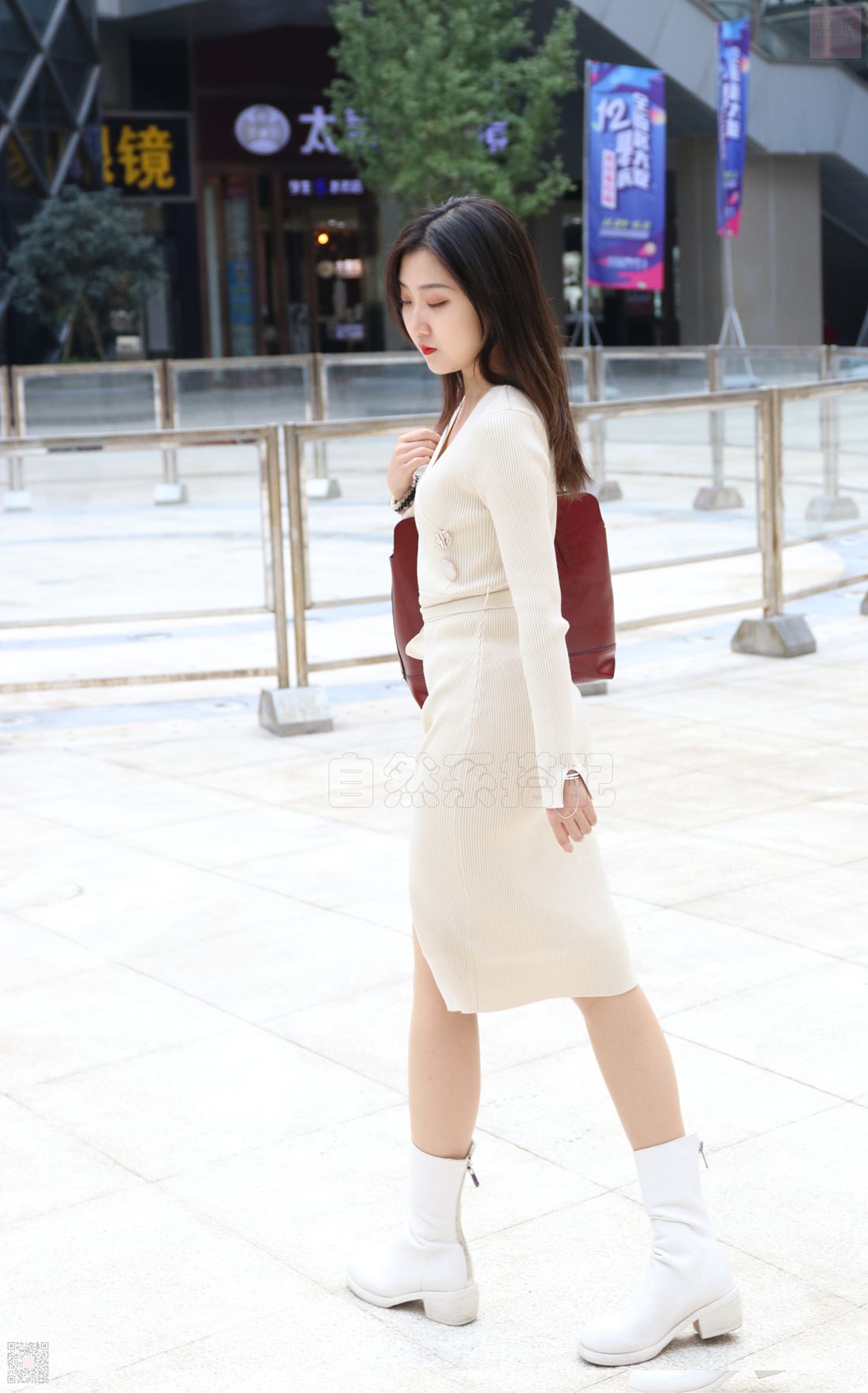图片[30]-[SiHua思话] SH044 冬日步行街的薄肉丝 露露 在线浏览 – 速更版-美库