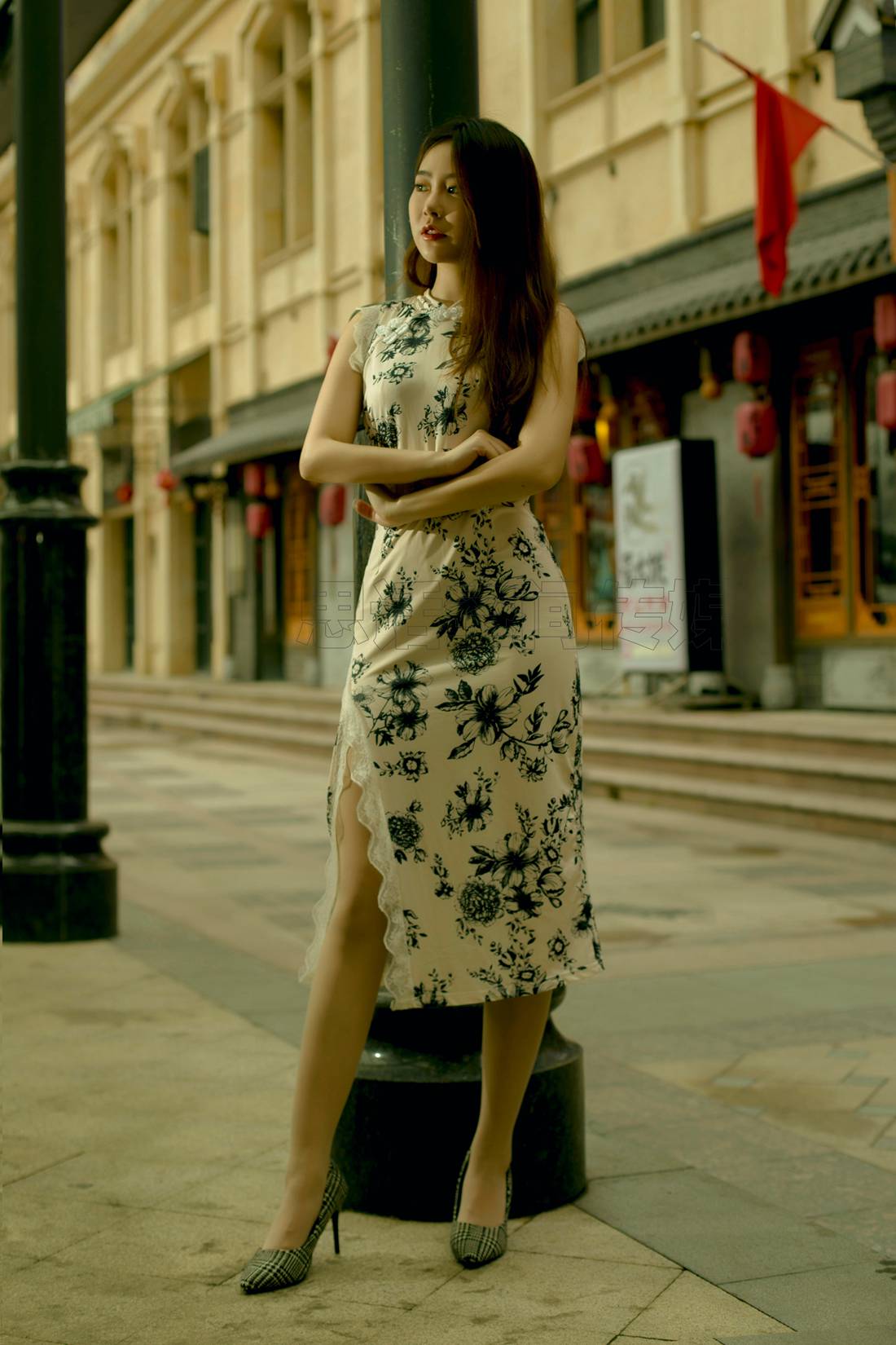 图片[13]-[SiHua思话] SH118 苏羽 小镇·烟雨·旗袍 在线浏览 – 速更版-美库