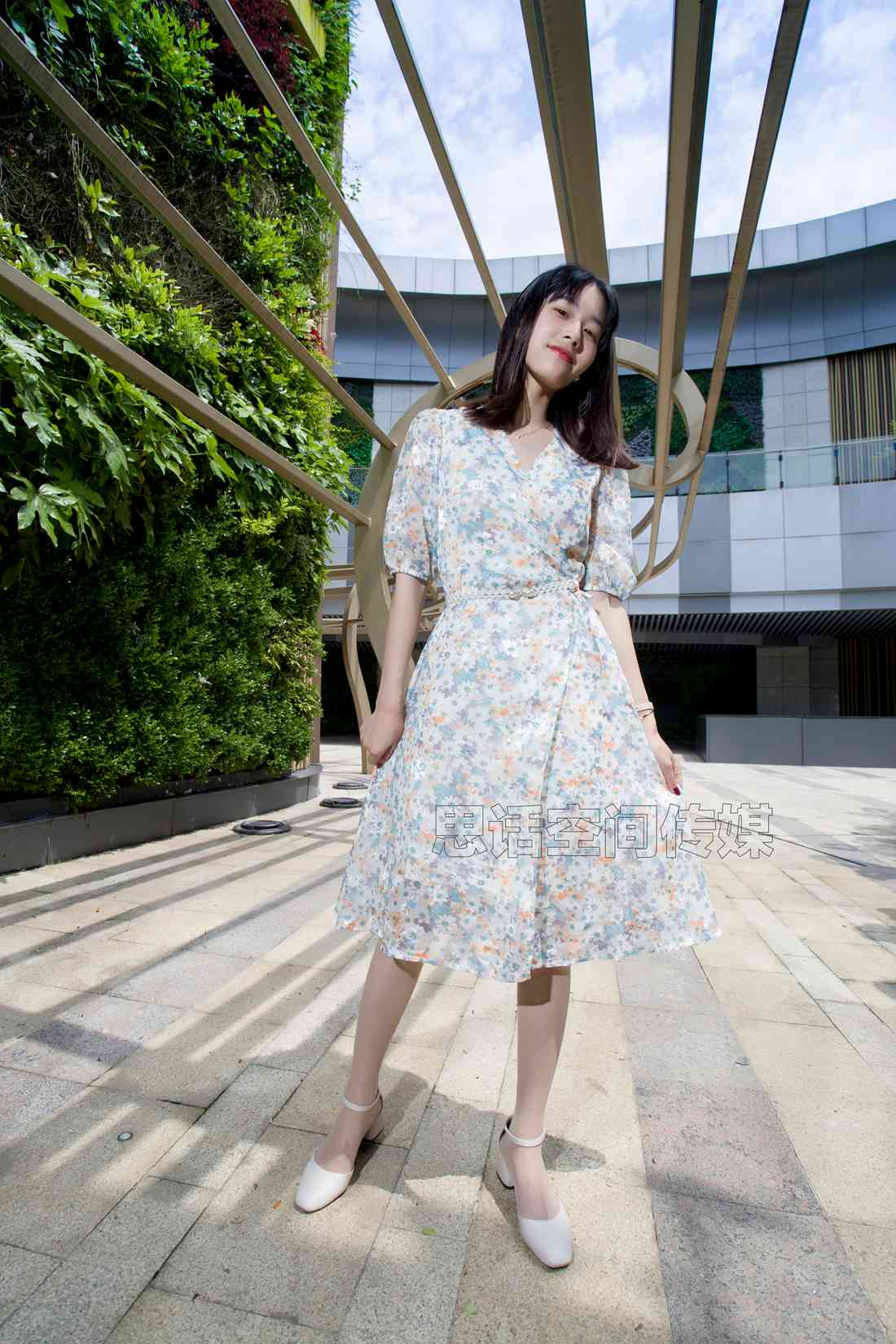 图片[32]-[SiHua思话] SH119 诗韵 印花裙的都市美感 在线浏览 – 速更版-美库