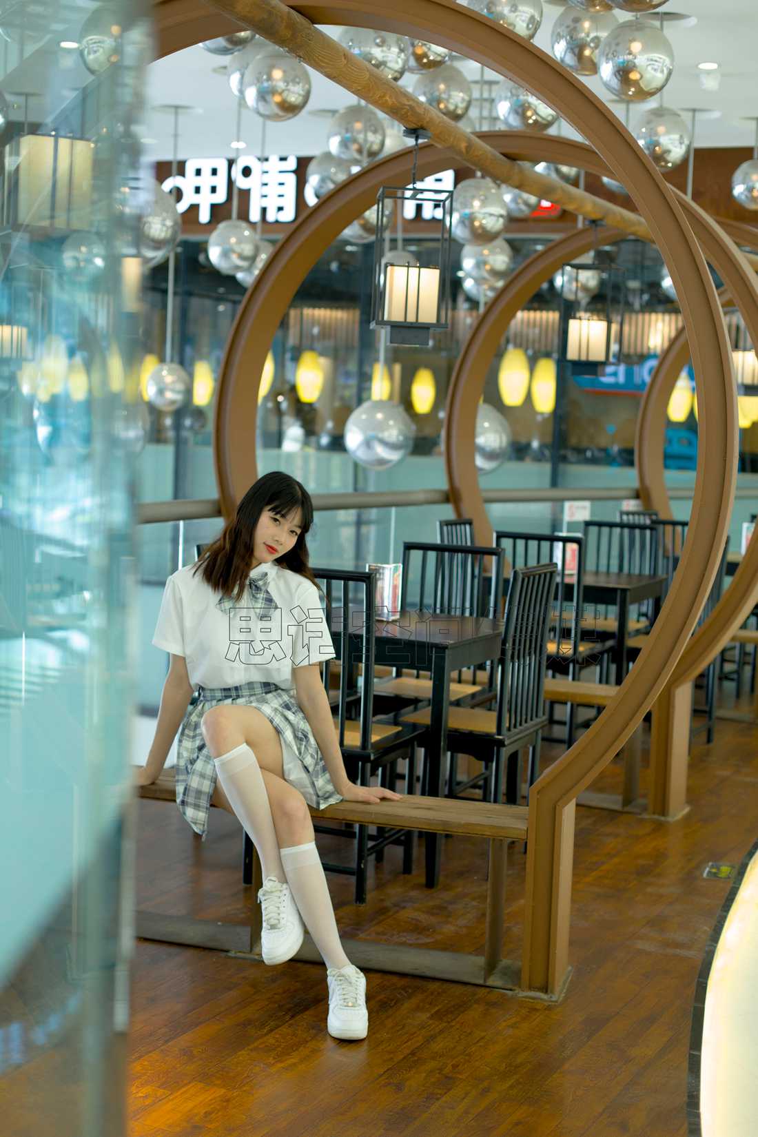 图片[37]-[SiHua思话] SH127 诗韵 商场里的JK女孩 在线浏览 – 速更版-美库