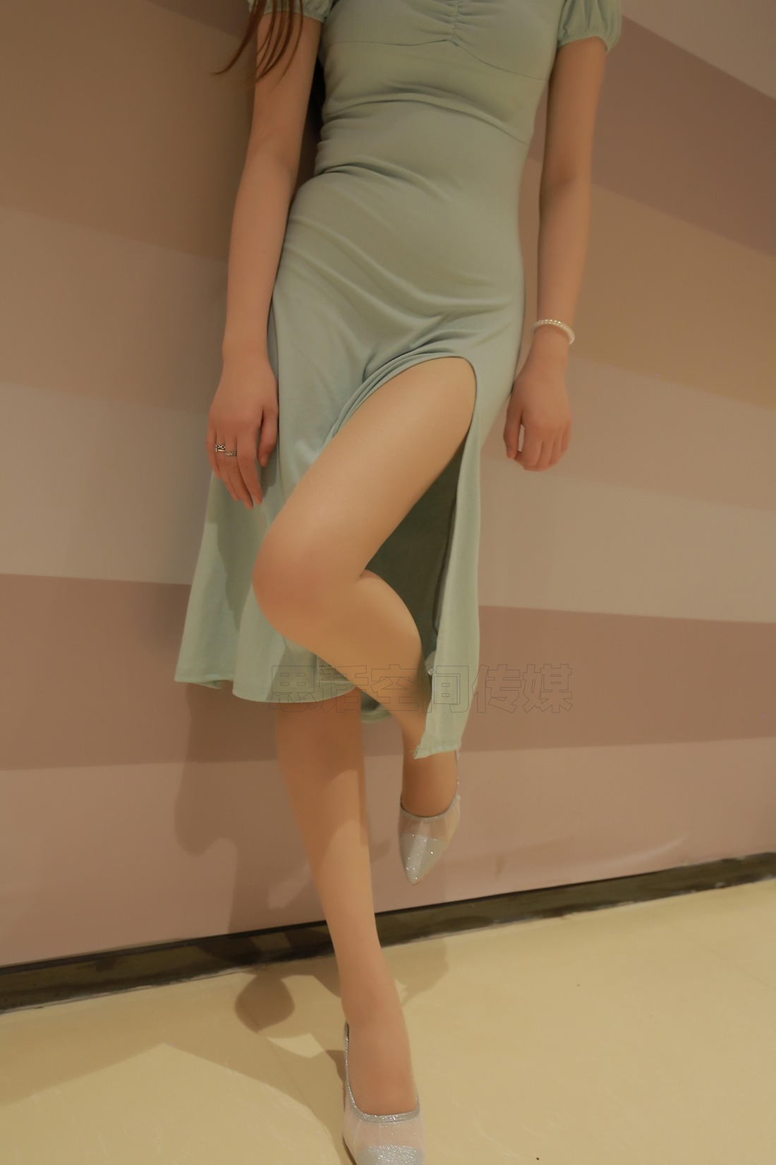 图片[35]-[SiHua思话] SH132 COCO 武汉迪丽热巴商场露美足 在线浏览 – 速更版-美库