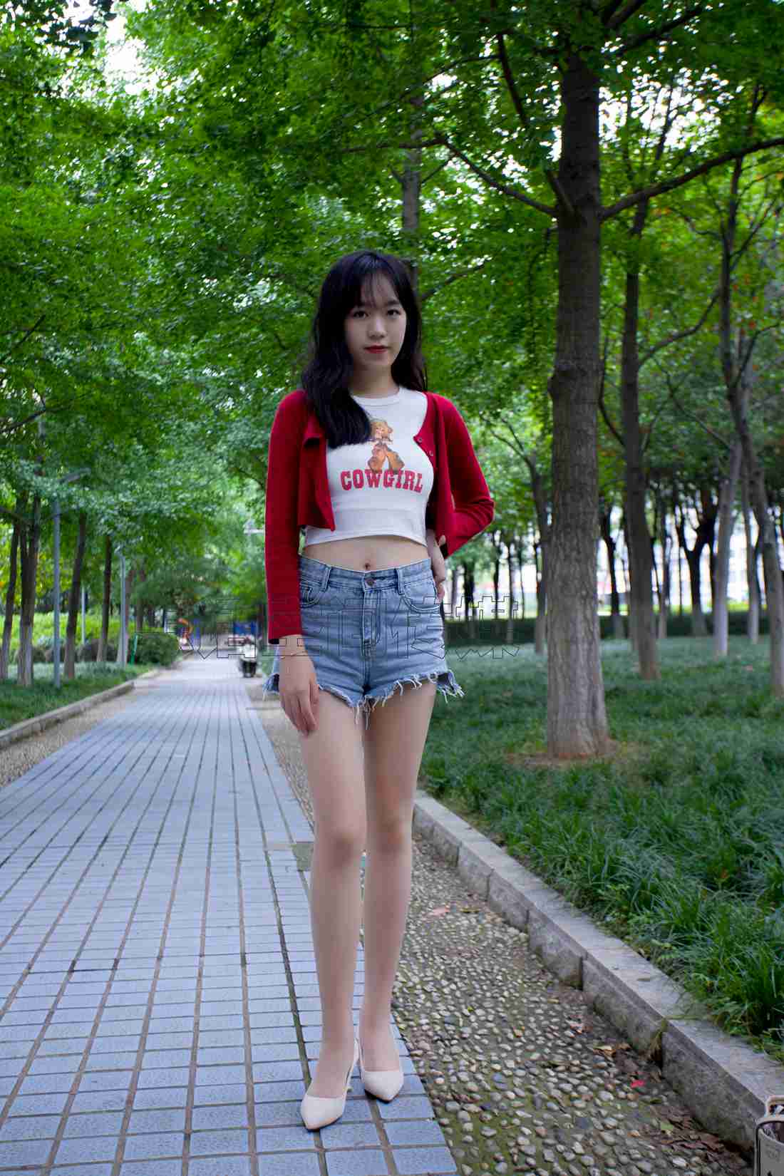 图片[11]-[SiHua思话] SH129 子琦 公园长腿活力少女 在线浏览 – 速更版-美库