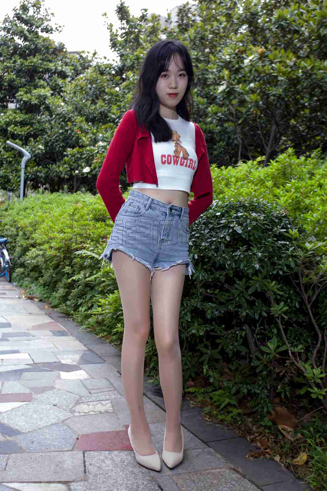 图片[21]-[SiHua思话] SH129 子琦 公园长腿活力少女 在线浏览 – 速更版-美库