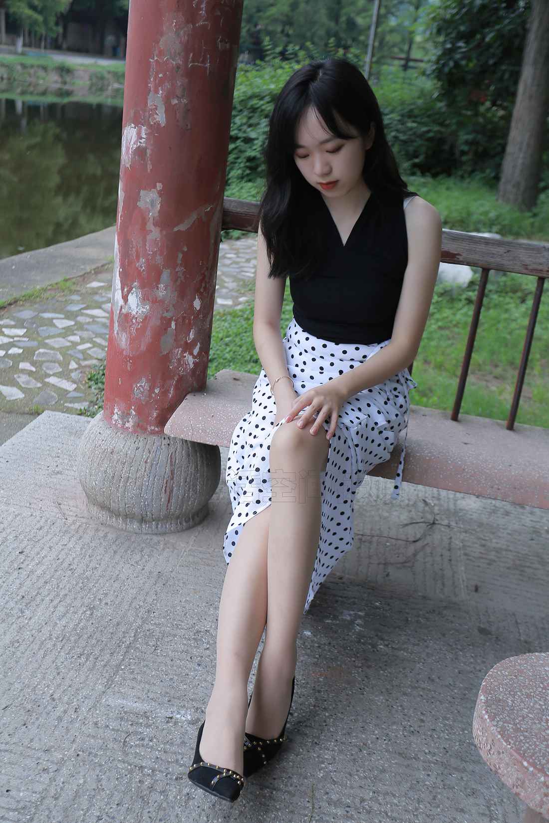 图片[13]-[SiHua思话] SH133 琦琦 温婉淑女游公园 在线浏览 – 速更版-美库