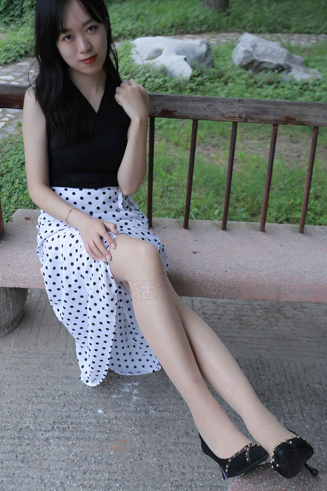 图片[9]-[SiHua思话] SH133 琦琦 温婉淑女游公园 在线浏览 – 速更版-美库