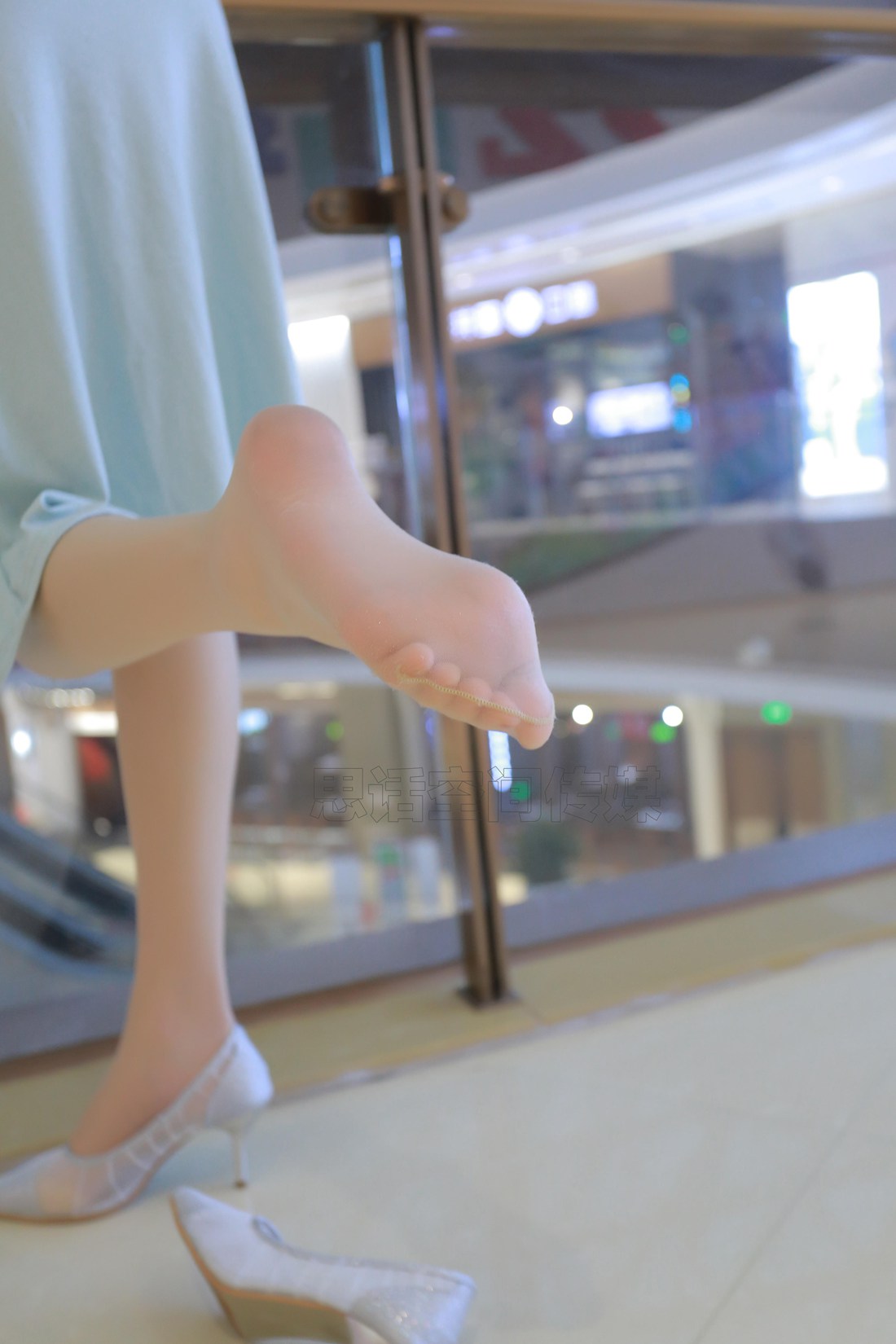 图片[42]-[SiHua思话] SH132 COCO 武汉迪丽热巴商场露美足 在线浏览 – 速更版-美库