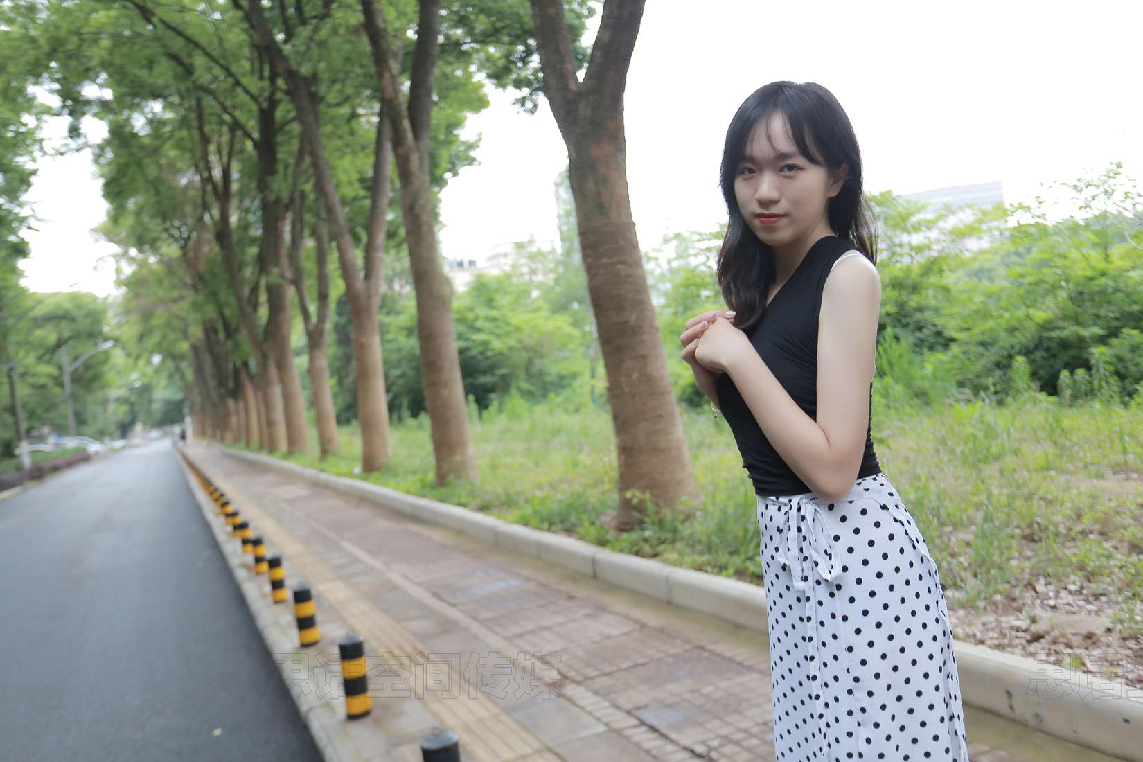 图片[7]-[SiHua思话] SH133 琦琦 温婉淑女游公园 在线浏览 – 速更版-美库