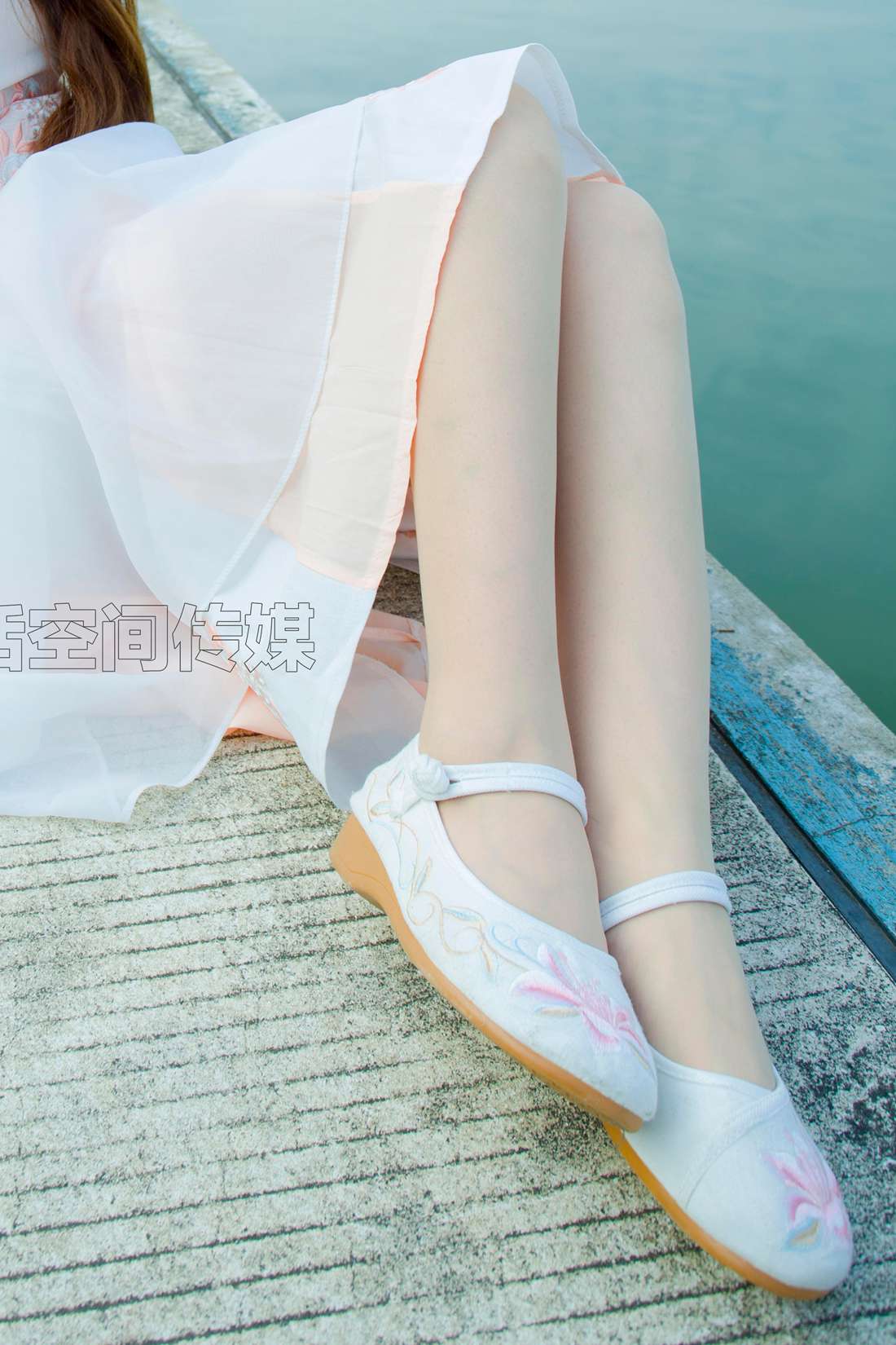 图片[43]-[SiHua思话] SH136 苏羽 邻家小仙女的美脚 在线浏览 – 速更版-美库