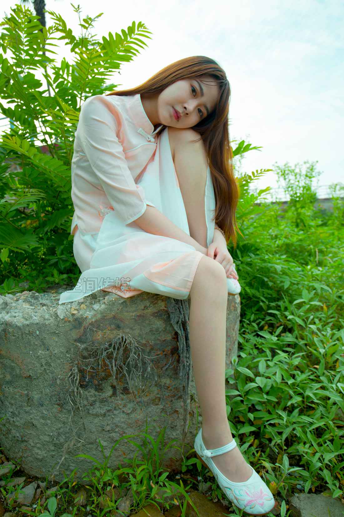 图片[37]-[SiHua思话] SH136 苏羽 邻家小仙女的美脚 在线浏览 – 速更版-美库