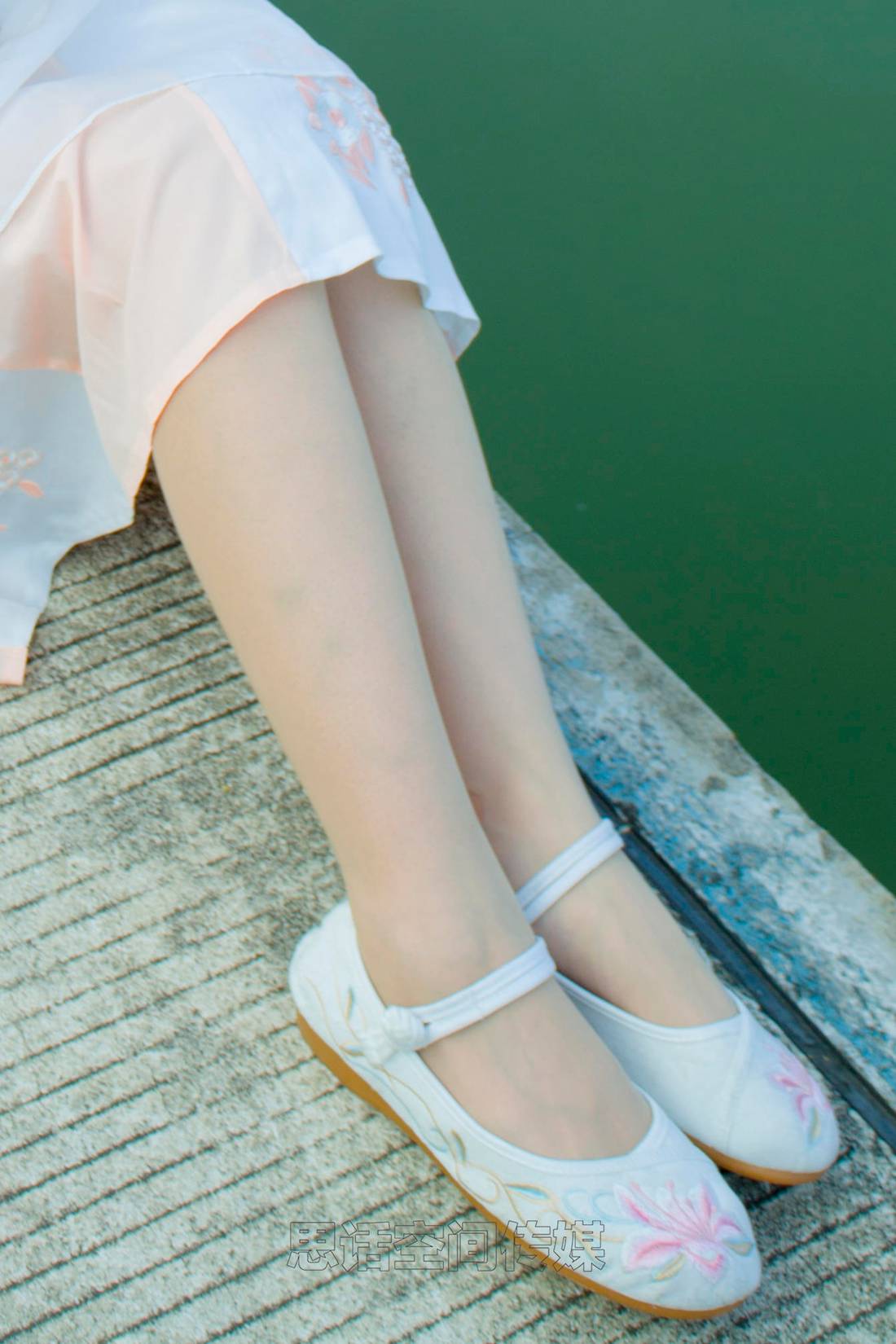 [SiHua思话] SH136 苏羽 邻家小仙女的美脚 在线浏览 – 速更版-艺库