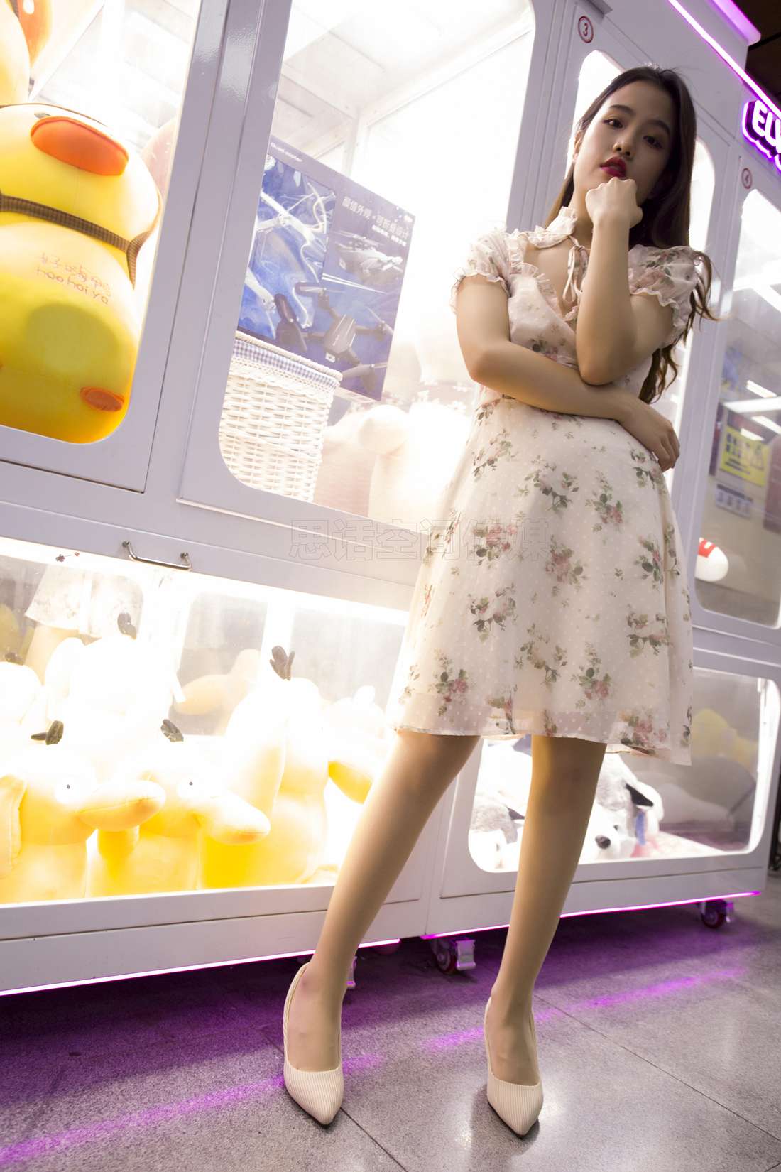 图片[36]-[SiHua思话] SH143 小丫 逛商场累了歇歇脚 在线浏览 – 速更版-美库