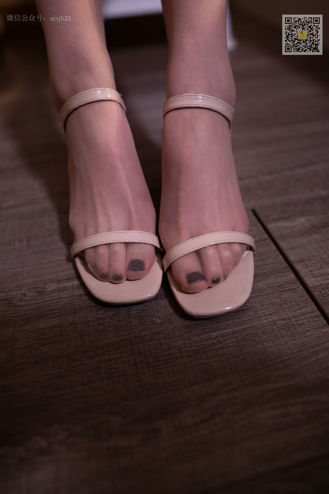 图片[35]-[山茶摄影] No.030 小淑 长腿配睡裙 在线浏览 – 速更版-美库