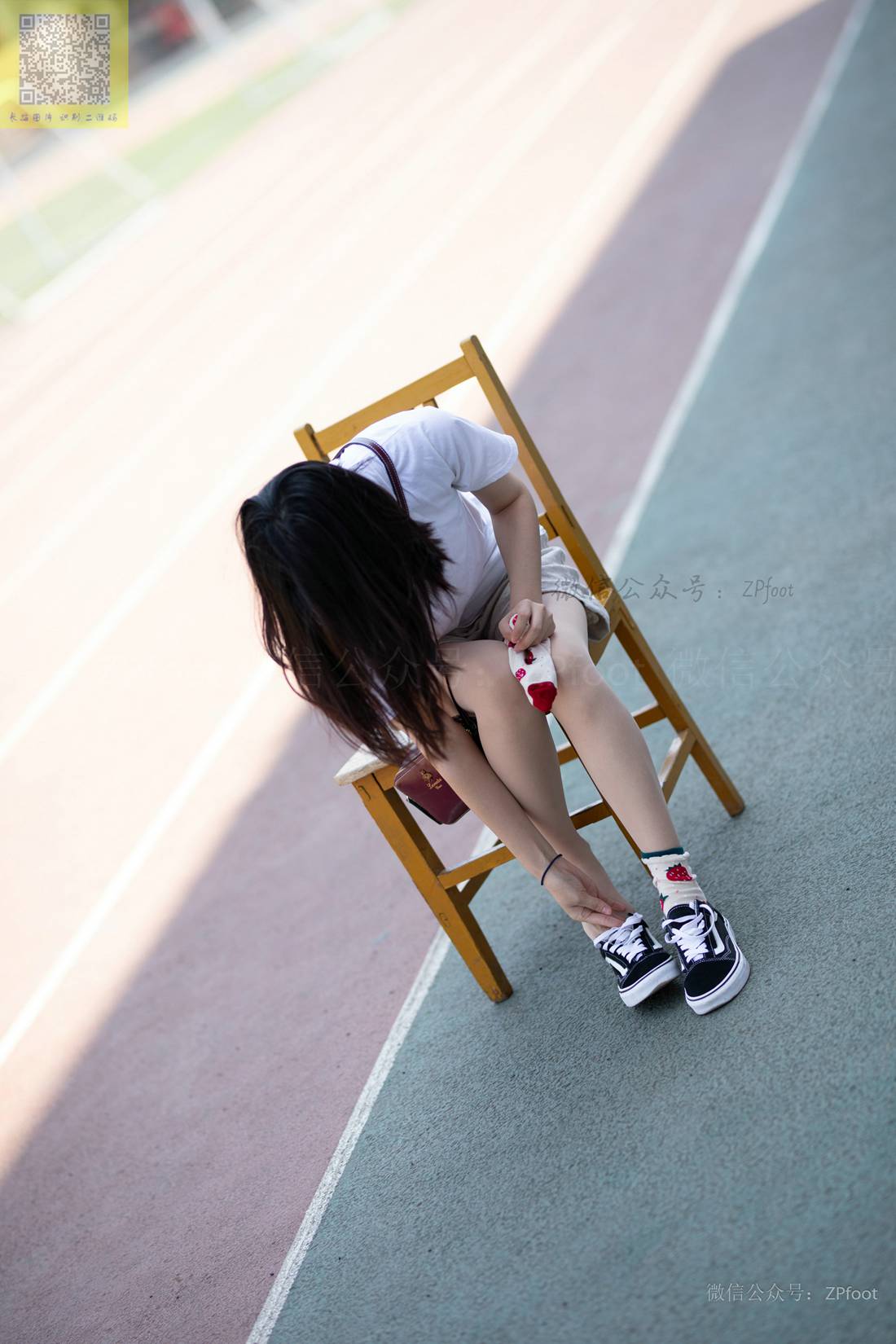 图片[22]-[山茶摄影] No.031 学妹操场肉丝 在线浏览 – 速更版-美库