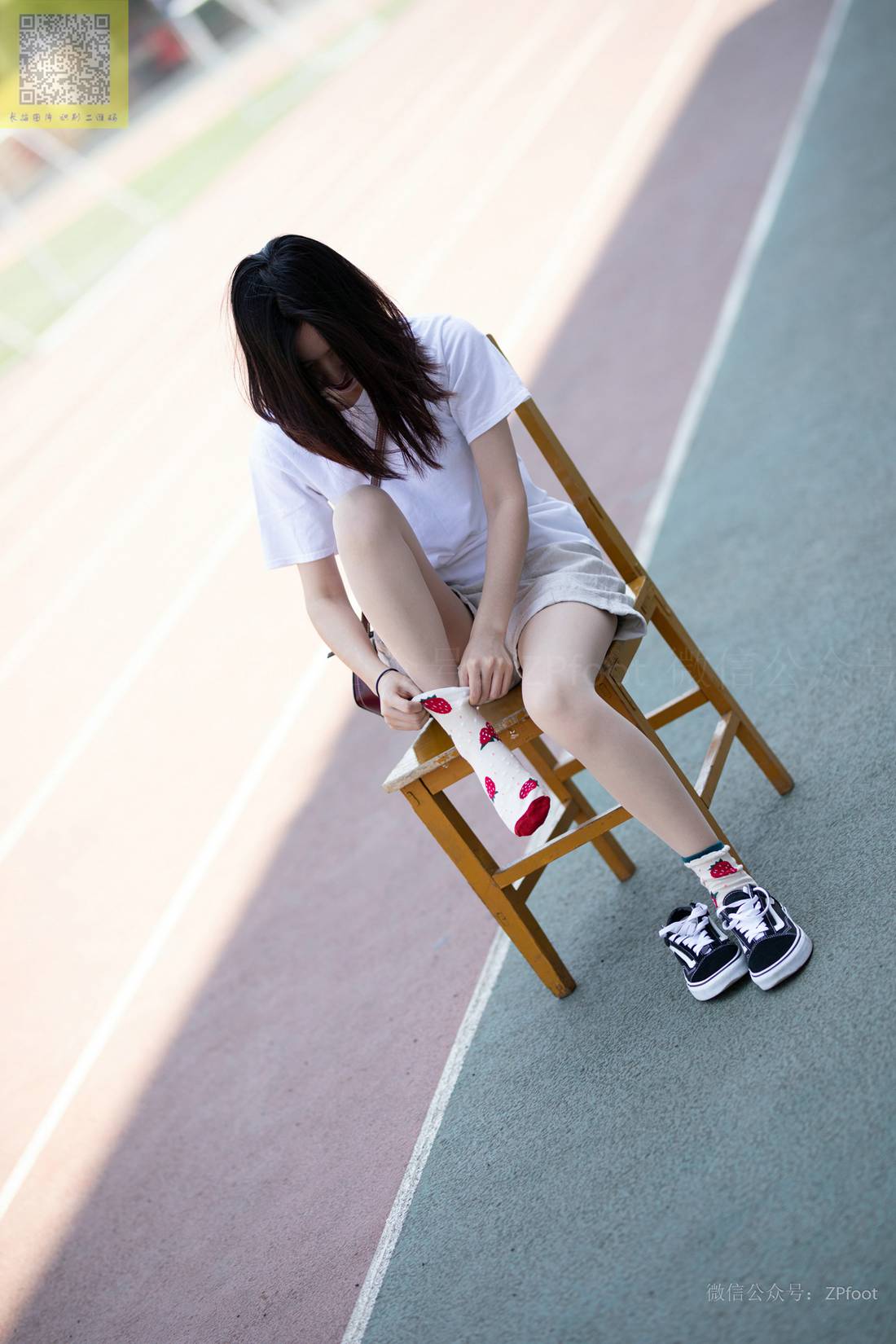 图片[25]-[山茶摄影] No.031 学妹操场肉丝 在线浏览 – 速更版-美库