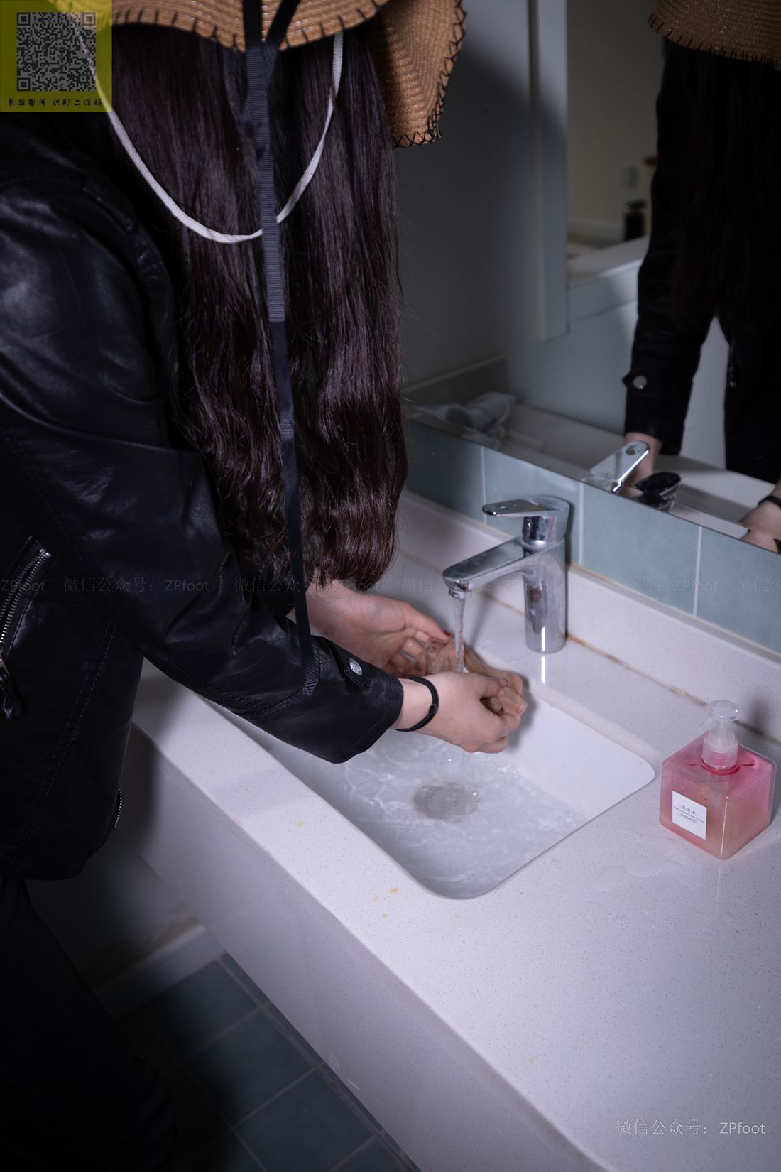 图片[74]-[山茶摄影] No.086 进门就把袜子脱了洗了 在线浏览 – 速更版-美库