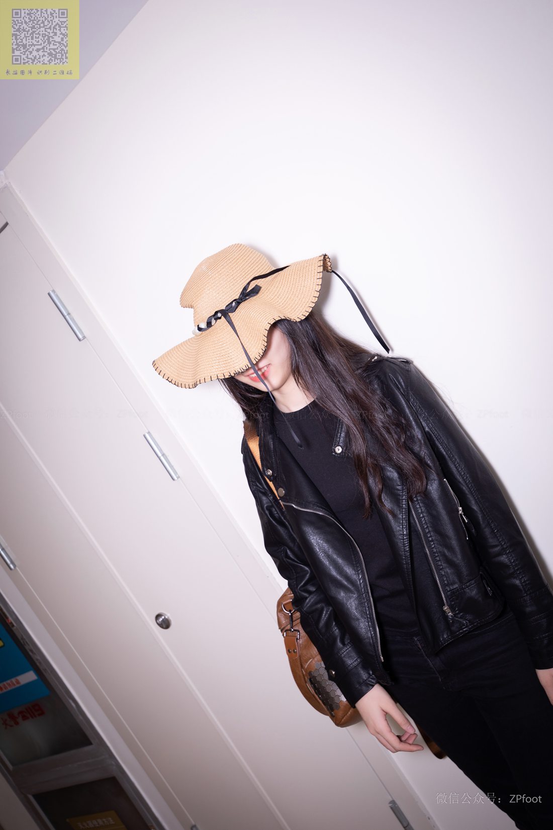 图片[5]-[山茶摄影] No.086 进门就把袜子脱了洗了 在线浏览 – 速更版-美库