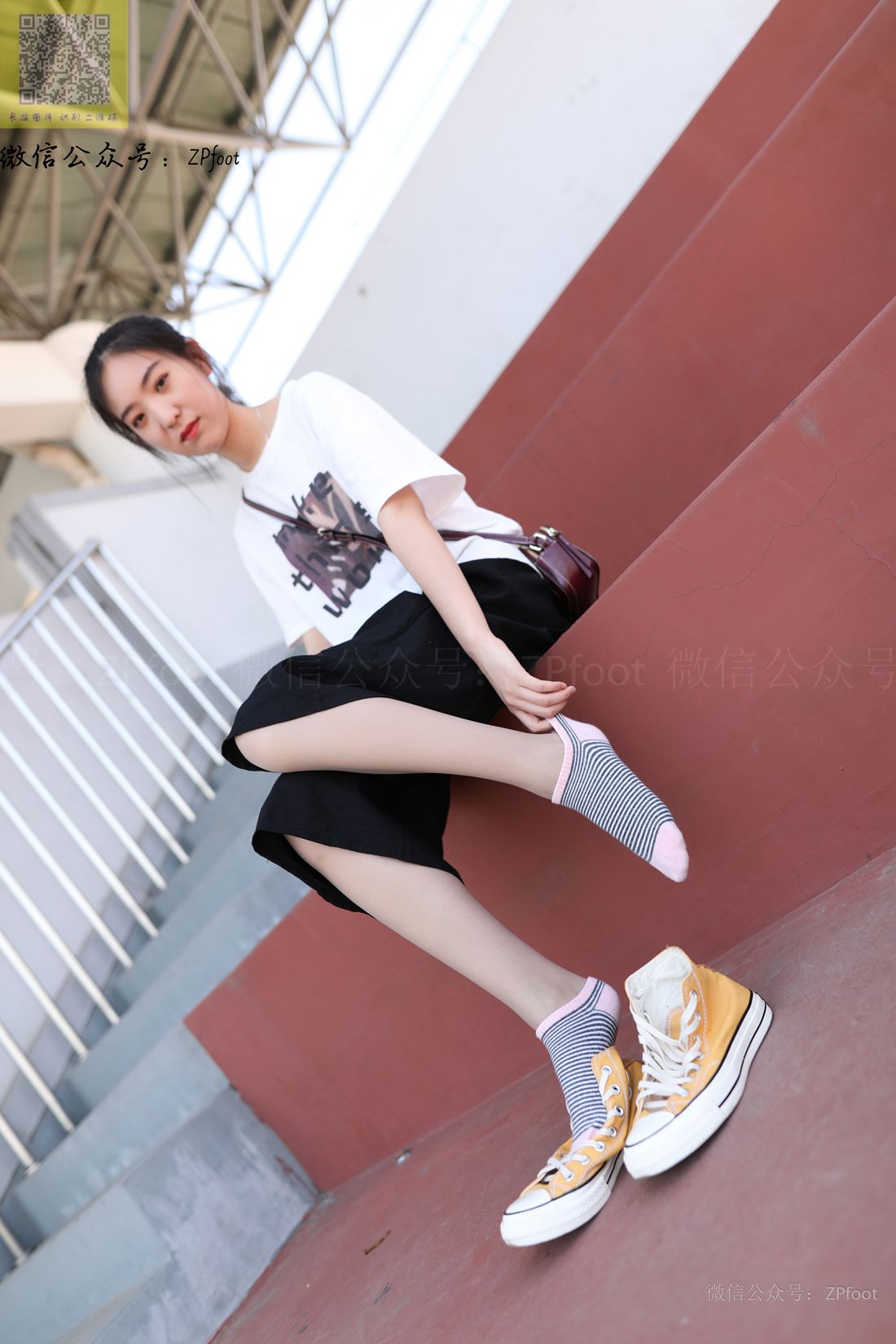 图片[69]-[山茶摄影] NO.129 灰丝棉袜帆布鞋 在线浏览 – 速更版-美库